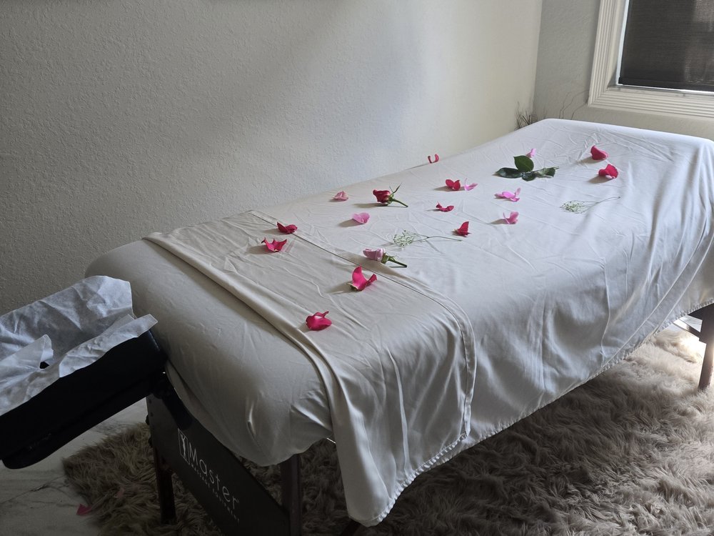 Mobile massage at home at Heavenly Therapeutic Massage